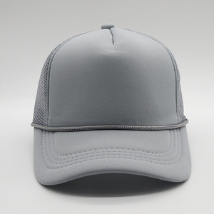 Vente en gros de chapeau en maille ajustable vierge pour femmes Casquette de camionneur à bord incurvé avec corde Casquettes de baseball - Product Image 6