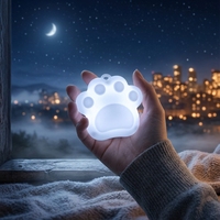 En stock, porte-clés LED rechargeable en forme de patte de chat de dessin animé, commande tactile, mini lampe de nuit, pendentif pour sac à dos, décoration, cadeau