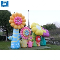 Modèle de plante florale gonflable coloré personnalisé pour la publicité commerciale en extérieur, les événements, les centres commerciaux et la décoration thématique