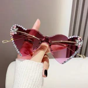 2024 New Heart Diamond Cut Sunglasses Luxury Woman Sunglasses Rimless Oversized Sunglasses Women Shade Glasses