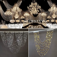 Rideaux de plafond ondulés personnalisés avec des paillettes, rideau à perles acryliques à 13 couches pour la décoration de fond de scène