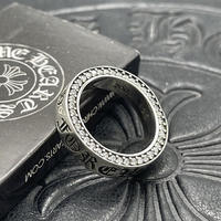 Bague de style Crocs de haute qualité, plaquée cuivre, motif Cœur Éternel Tombstone, version couple Hip-Hop/Punk, vente en gros usine