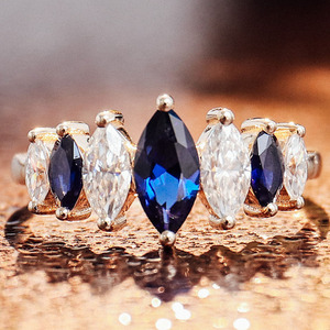 <span class=keywords><strong>Bague</strong></span> de fiançailles personnalisée en <span class=keywords><strong>saphir</strong></span> <span class=keywords><strong>et</strong></span> moissanite, <span class=keywords><strong>diamant</strong></span> moissanite, <span class=keywords><strong>bague</strong></span> de mariage de luxe en or 10 carats, création de designer - Product Image 4
