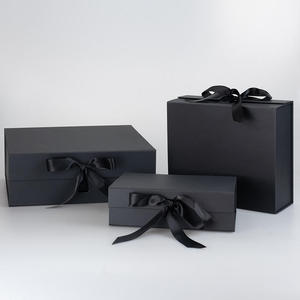 Boîte en papier pliable de luxe de haute qualité, en carton rigide, pour l'emballage de robes de mariée, avec impression en relief et ruban magnétique - Product Image 4