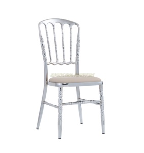 Meubles de mariage à vente directe d'usine Chaise de banquet d'hôtel empilable à cadre en fer pour les événements - Product Image 1