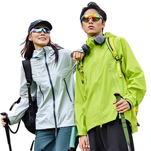 Nueva Chaqueta Ligera Impermeable de Tres Capas con Capucha, Chaqueta Unisex de Poliamida para Senderismo, Camping y Montañismo - Product Image 1