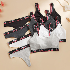 Airtamay Set Sportivo da Donna <span class=keywords><strong>2</strong></span> Pezzi, <span class=keywords><strong>Reggiseno</strong></span> Push-Up e Perizoma con Coppe Senza Ferretto in Cotone <span class=keywords><strong>a</strong></span> Coste per Yoga e Fitness - Product Image 1