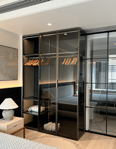 <span class=keywords><strong>Armario</strong></span> de Diseño Italiano de Alta Gama, Minimalista, con Marco Ultrafino y Puerta de Cristal Negro/Cuarto de Vestir - Product Image 3