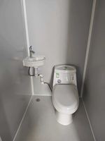 Solution de toilettes de chantier personnalisable, configuration multi-emplacements, faible entretien, durable, toilettes temporaires urbaines, toilettes mobiles