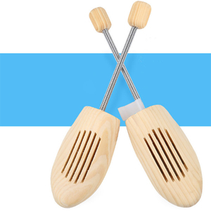 Ensanchador de zapatos de madera de One Way, expansor de zapatos de vestir con mango en forma de T en madera de Haya/madera dura (barnizada) - Product Image 2