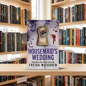 Le livre de mariage de la demoiselle d'honneur 5, édition brochée, de Freida McFadden, roman psychologique, thriller et mystère - Product Image 1