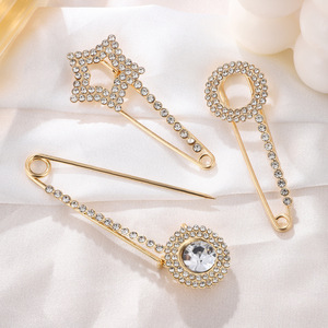 Broche géométrique en strass en alliage de zinc pour femme, épingle de mode pour fête, boucle de foulard, attache de vêtement - Product Image 2
