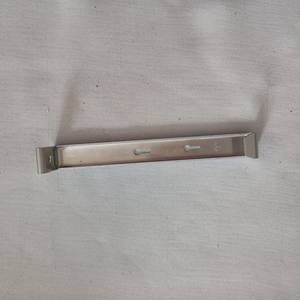 Support de <span class=keywords><strong>gouttière</strong></span> en alliage d'aluminium Ultra Grip de 6 pouces, design moderne, <span class=keywords><strong>crochet</strong></span> de <span class=keywords><strong>gouttière</strong></span> extérieur dissimulé, durable pour villa et appartement - Product Image 2