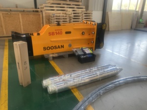 Martillo Hidráulico SOOSAN SB 140 BOX para Excavadoras de 30-45 Toneladas, Motor para Uso en Construcción/Demolición, Tipo Caja, 1 Año de Garantía - Product Image 6