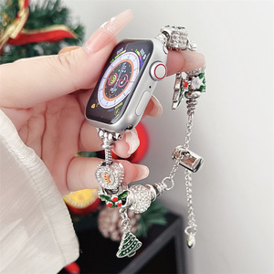 Pendentif de noël <span class=keywords><strong>bracelet</strong></span> de montre mignon pour <span class=keywords><strong>Apple</strong></span> <span class=keywords><strong>Watch</strong></span> Ultra 38mm 41 44mm 49mm Bling femme pour iWatch 9 8 7 SE <span class=keywords><strong>bracelet</strong></span> en métal - Product Image 4