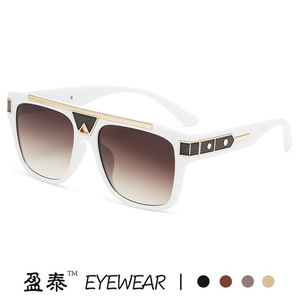 Lunettes de soleil Yingtai Eyewear, monture carrée, plastique marron, métal, UV400, unisexe - Product Image 3