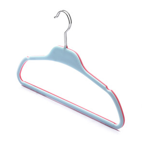 Cintre en plastique robuste <span class=keywords><strong>pour</strong></span> vêtements avec porte-pantalon à rayures peu encombrant <span class=keywords><strong>pour</strong></span> vêtements suspendus avec barre antidérapante - Product Image 1