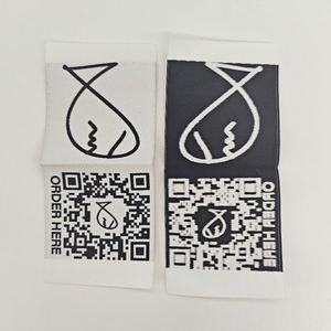 Étiquette de soin personnalisée en polyester tissé haute définition, textiles de haute qualité avec code QR pour col de vêtement, durable - Product Image 2