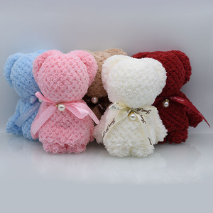 Bán Buôn Màu Đỏ Màu Hồng Màu Xanh Trắng Cà Phê Nâu San Hô Lông Cừu Gấu Bông Khăn 30*30Cm 35*75Cm Quà Tặng Đám Cưới Khăn Đặt Trong Hộp Quà Tặng - Product Image 1