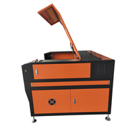 Machine de gravure laser CNC pour verres avec dispositif rotatif