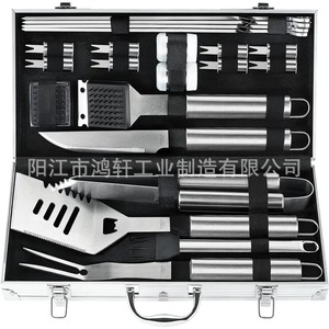Ensemble d'outils de barbecue en acier inoxydable, 18 pièces, kit de grillades d'extérieur, outils de retournement durables, fabriqué à Yangjiang - Product Image 4