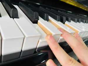 Il Kawai K-200 è un Pianoforte Verticale Professionale, 88 Tasti, Prodotto in Giappone, Altezza 114 cm - Product Image 3