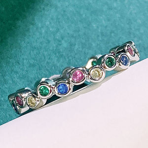 Anillo de Eternidad Moderno Chapado en Latón con Circonitas Cúbicas de Laboratorio, Gemas Arcoíris con Engaste de Bisel, Redondo, Unisex, para Uso Diario - Product Image 6