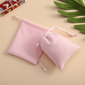 Bolsa de Regalo Rosa de Terciopelo con Cordón, Personalizada al por Mayor, para Recuerdos de Fiesta de Bodas - Product Image 1
