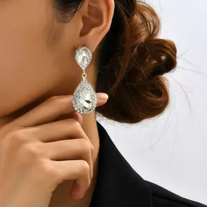 流行夸张银色流苏镶嵌钻石耳环女性时尚饰品耳环套装供应商