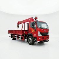 Grue montée sur camion lourd de 8 tonnes à haute performance, flèche pliante, palan hydraulique pour les opérations minières et portuaires