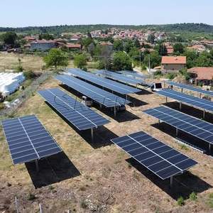 安定した単軸ソーラートラッカー 太陽追尾システム 自動太陽追尾スタンド 効率的な太陽光発電 - Product Image 3