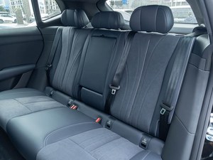 Véhicule Noir Voyah ZHIYIN Édition Conduite Intelligente à Autonomie Étendue, Autonomie Totale de 901 Kilomètres, SUV 100% Électrique - Product Image 6