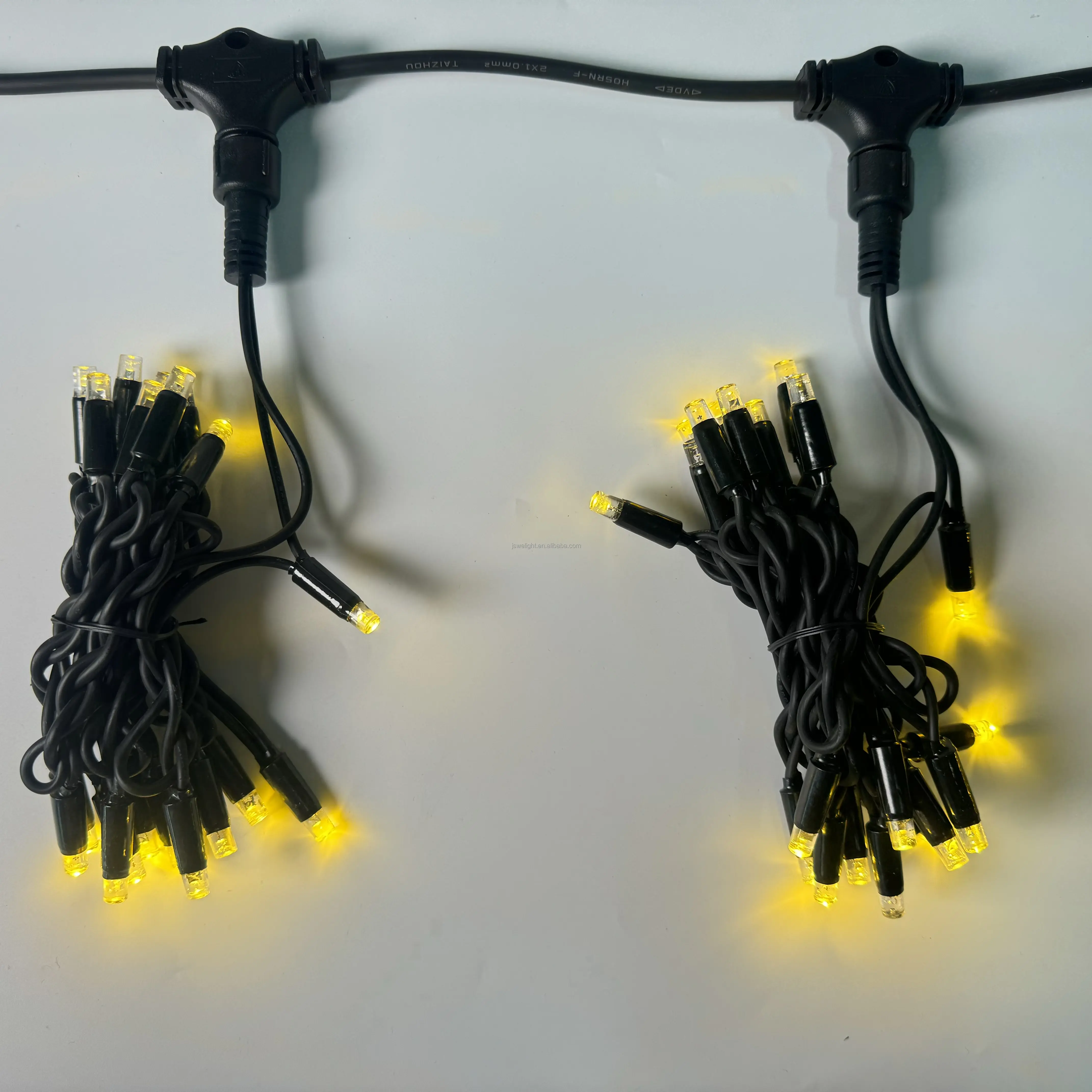 OEM china supply rubber cable 220V -240V CE ROHS outdoor IP65 waterproof led curtain lights