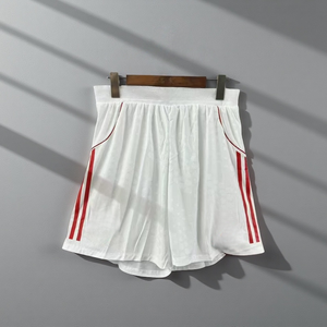 ชุดฟุตบอลชายขายส่ง กางเกงขาสั้น ชุดแข่งทีมเหย้า/เยือน แบบสั่งทำ ระบายอากาศได้ดี 100% โพลีเอสเตอร์ ชุดฝึกซ้อม โรงงานคุณภาพสูง - Product Image 3