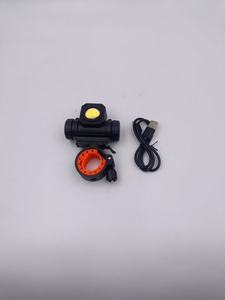 Pistolet pulvérisateur lumineux LED USB fabriqué en Chine, trois couleurs au choix, avec capuchon de pulvérisation réglable et élastique - Product Image 2