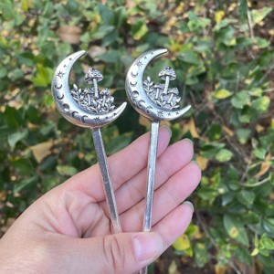 Épingle à <span class=keywords><strong>cheveux</strong></span> vintage plaquée argent, motif croissant de lune, champignon et étoile, style sorcière gothique bohème, <span class=keywords><strong>pour</strong></span> femme, usage quotidien, fête, occasion, cadeau - Product Image 1