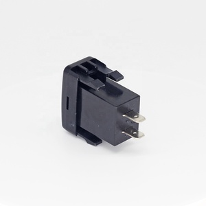 Prise de chargeur de voiture à chargement rapide 2 ports QC 3.0 PD 30W pour TOYOTA Car Viechles - Product Image 6