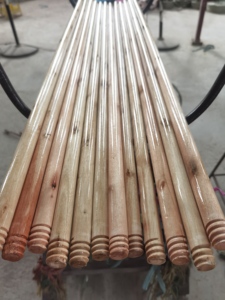 Cepillo <span class=keywords><strong>de</strong></span> barrido <span class=keywords><strong>de</strong></span> alta calidad con mangos <span class=keywords><strong>de</strong></span> <span class=keywords><strong>madera</strong></span>, palo <span class=keywords><strong>de</strong></span> <span class=keywords><strong>escoba</strong></span> <span class=keywords><strong>de</strong></span> <span class=keywords><strong>madera</strong></span> fabricado a máquina, con hilo mexicano, venta al por mayor - Product Image 6