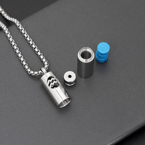 Collar de Joyería de Moda para Mujer, Collar con Colgante de Acero Inoxidable, Estilo Botella de Perfume - Product Image 3