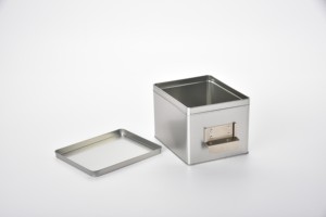 Titular de la tarjeta de visita promocional lata de metal reciclado pequeño Almacenamiento de regalo cuadrado plateado Re 180x146x125 con impresión de logotipo personalizado - Product Image 6