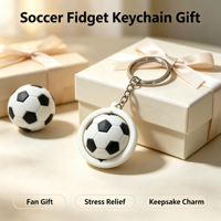 Porte-clés rotatif en forme de ballon de football, jouet anti-stress, mini-breloque sportive, accessoire portable pour sac, cadeau