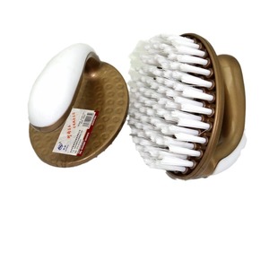 Cepillo de limpieza con mango y cerdas de nailon suaves para limpieza del hogar, cuerpo de plástico - Product Image 3