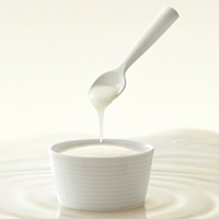 L'usine d'essence de saveur de crème fouettée fabrique en gros de l'arôme de crème fouettée pour les bonbons, les boissons congelées