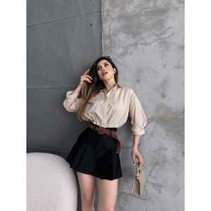 Falda Corta de Gabardina de Cintura Alta con Detalle de Solapa y Cinturón, Ajustable para Mujer - Product Image 1