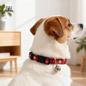 Bestverkochte polyester huisdieraccessoires Kerstmis met bel strikdas Britse ruit luxe honden- en kattenhalsband en hoofddoek - Product Image 5