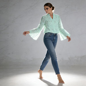 Robe tunique à manches longues en dentelle à œillets personnalisable pour femmes, ample, pour la plage et les vacances - Product Image 3