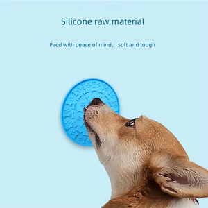Alfombrilla de silicona para lamer perros con ventosas, almohadilla de succión para mantequilla de maní, alivio de la ansiedad, herramienta de alimentación para perros, artículos diversos para el hogar - Product Image 3