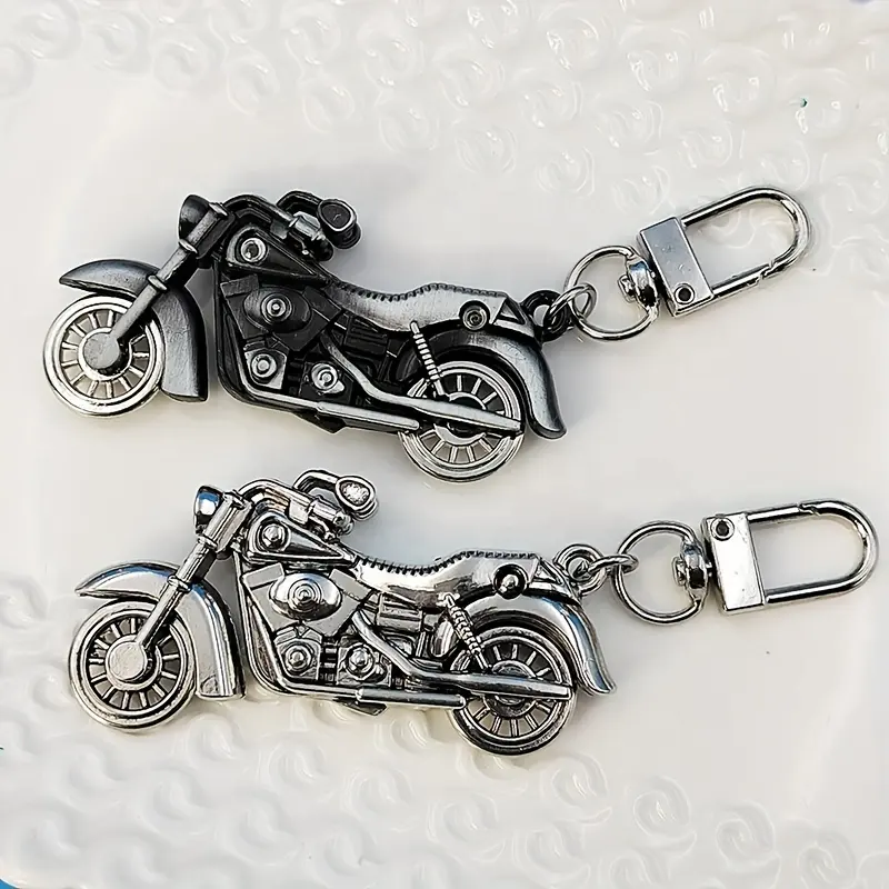 Porte-clés de moto rétro élégant Porte-clés Hip Hop Modèle de voiture Ornement de vélo simulé pour hommes