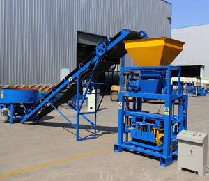 Machine de fabrication de blocs entièrement automatique QT4-36 pour blocs emboîtables et creux, avec moteur hydraulique et engrenage, pour la production de béton, en vente - Product Image 5