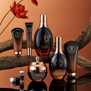 Kit <span class=keywords><strong>de</strong></span> produits <span class=keywords><strong>de</strong></span> soin <span class=keywords><strong>de</strong></span> la peau Beauté <span class=keywords><strong>Graine</strong></span> <span class=keywords><strong>de</strong></span> ginseng Polypeptide Vitamine C Sans parfum Crème hydratante Ensemble <span class=keywords><strong>de</strong></span> soins <span class=keywords><strong>de</strong></span> la peau <span class=keywords><strong>de</strong></span> luxe - Product Image 3